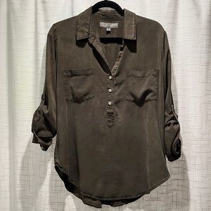 Buttoned V-Neck Collared Top